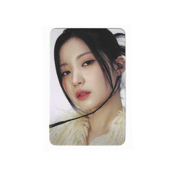 Babymonster- Babymons7er Apple Music Preorder Benefit Photocard