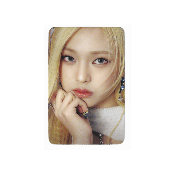 Babymonster- Babymons7er Apple Music Preorder Benefit Photocard